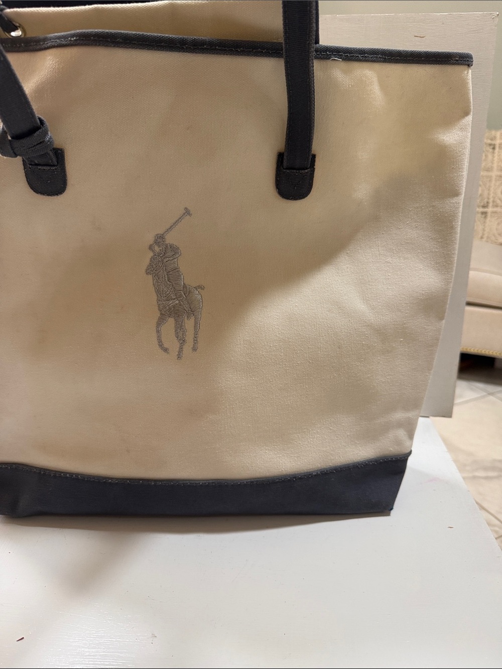 Ralph Lauren White/Cream Canvas Bag Tote with Black Trim and Matching Zip Pouch - Picture 13 of 16